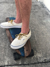 Load image into Gallery viewer, Cruiser Skateboard